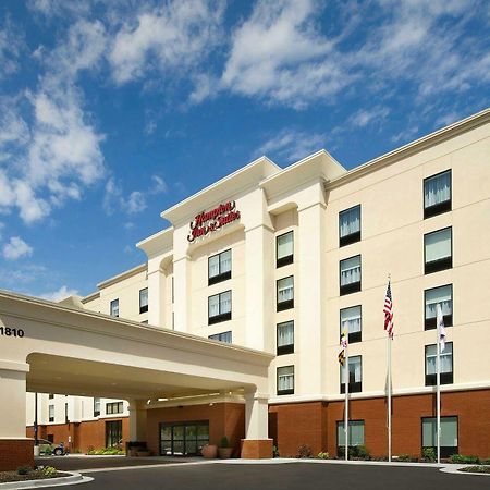 Hampton Inn & Suites Baltimore/Woodlawn Экстерьер фото