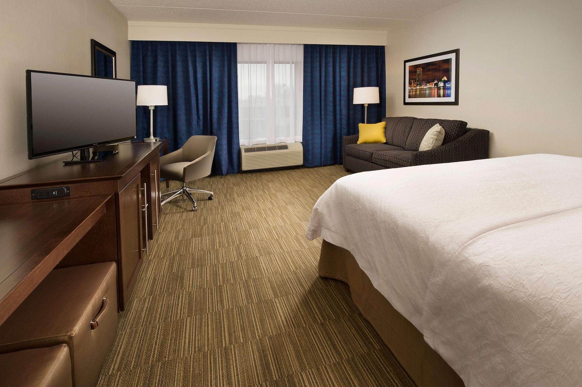 Hampton Inn & Suites Baltimore/Woodlawn Экстерьер фото