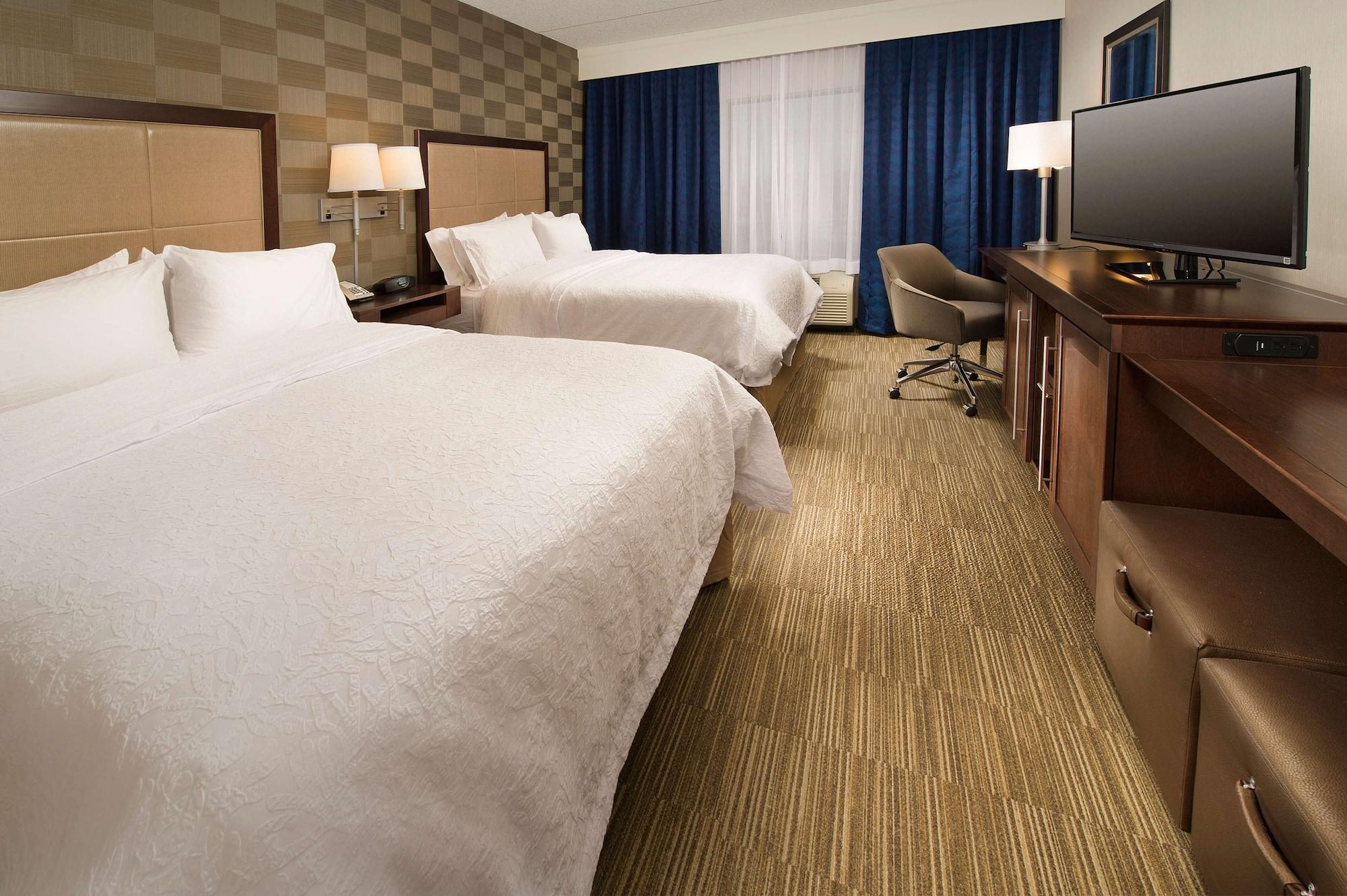 Hampton Inn & Suites Baltimore/Woodlawn Экстерьер фото